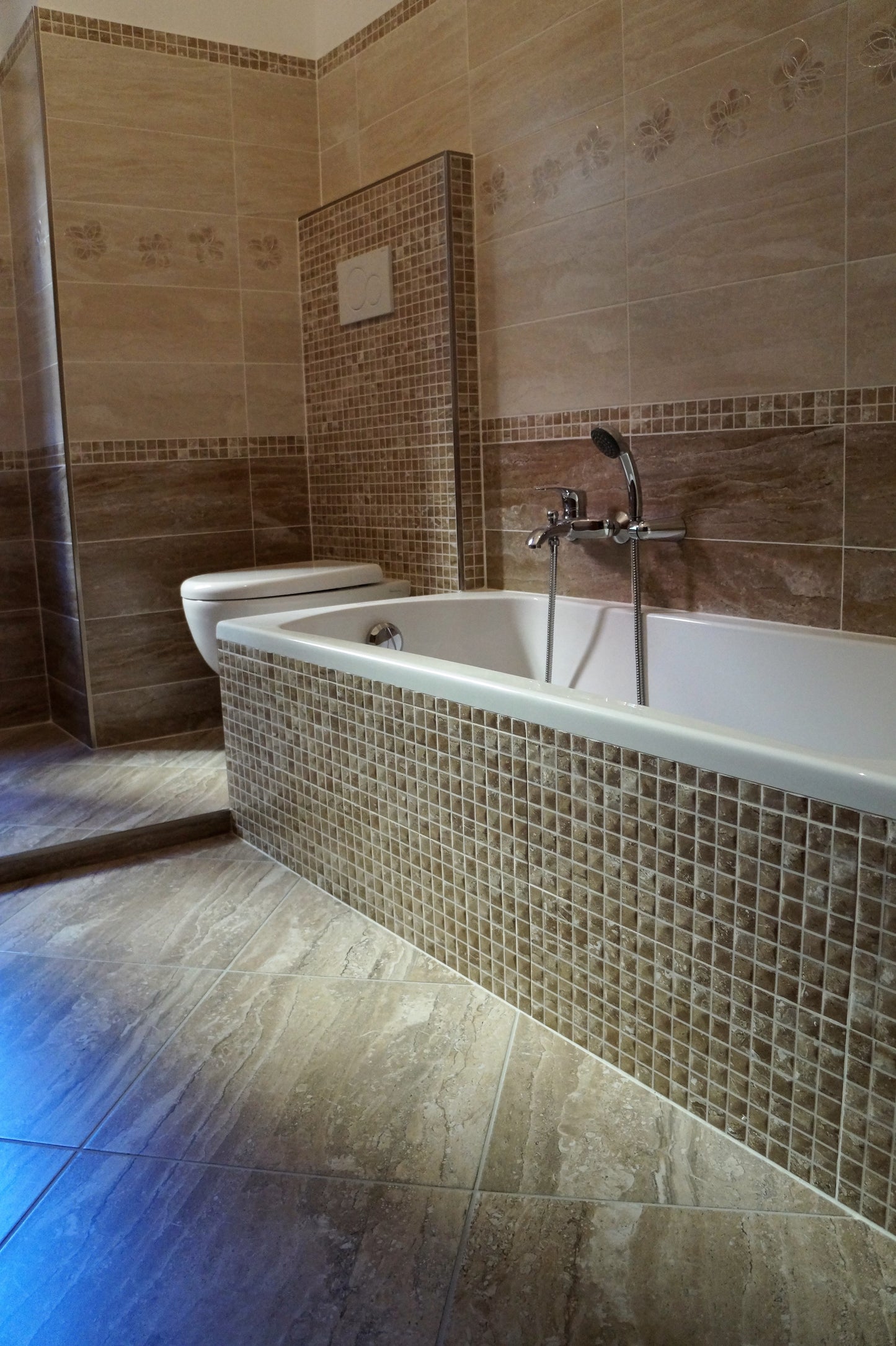 Montaj faianță și gresie baie premium