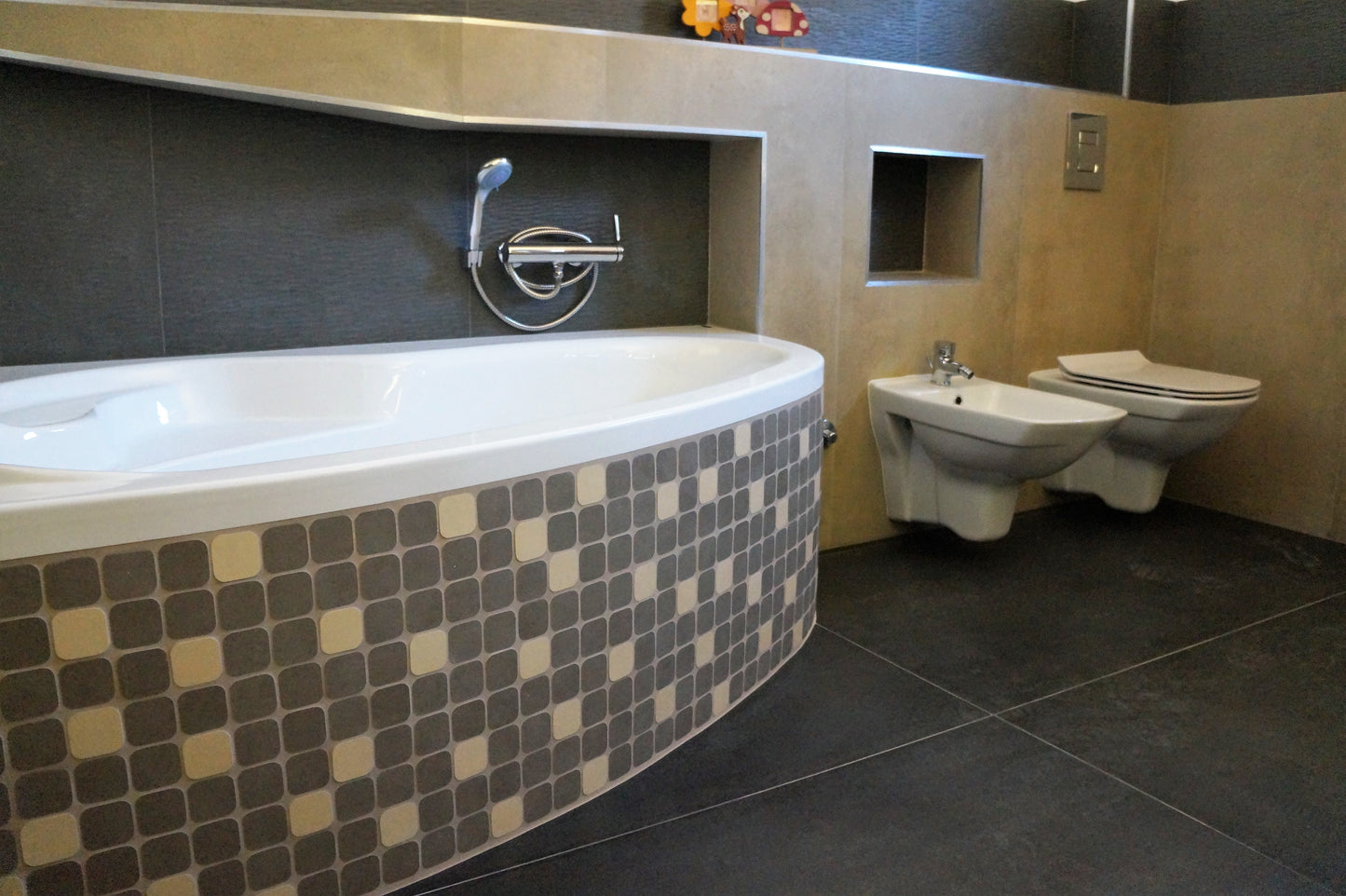 Renovare baie modernă - Suceava